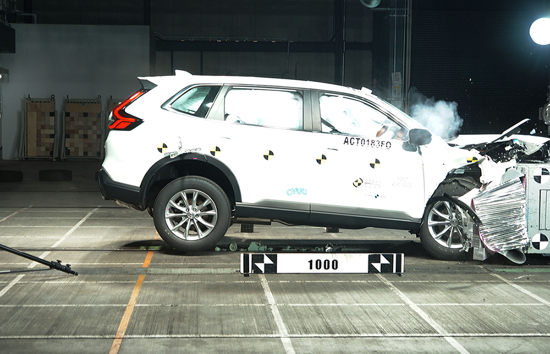HONDA CR-V (2023)