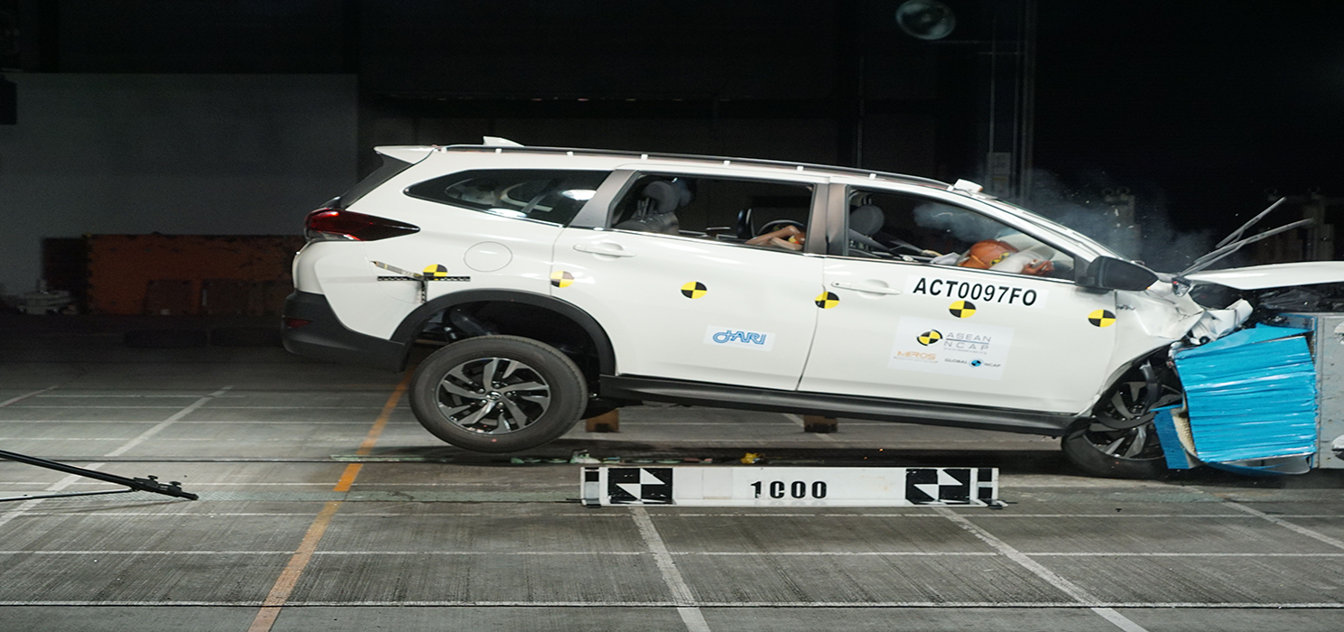 TOYOTA RUSH (2018)