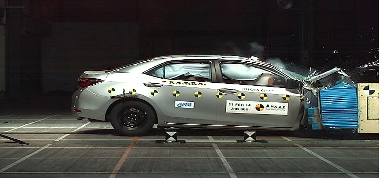 TOYOTA COROLLA ALTIS (2014)