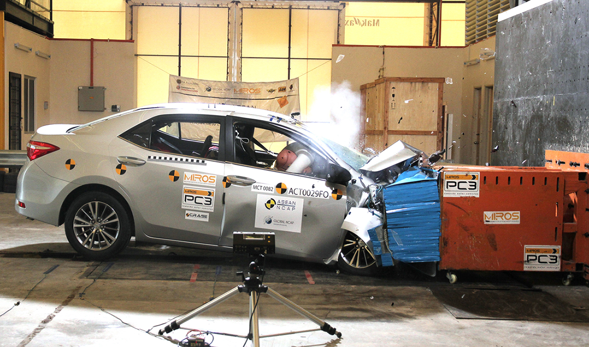 TOYOTA COROLLA ALTIS 1.8 E